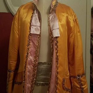 🎃Ornately adorned costume🎃